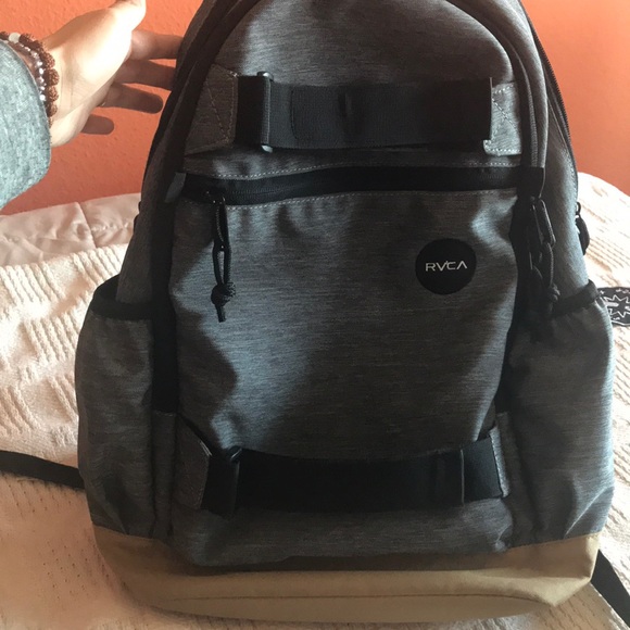 RVCA skateboarding backpack - Picture 2 of 6